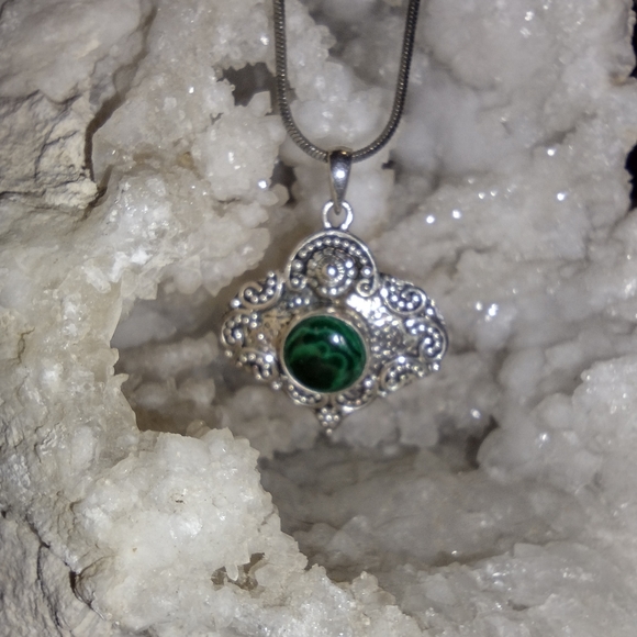 Vintage India made sterling and malachite necklace - Picture 2 of 4